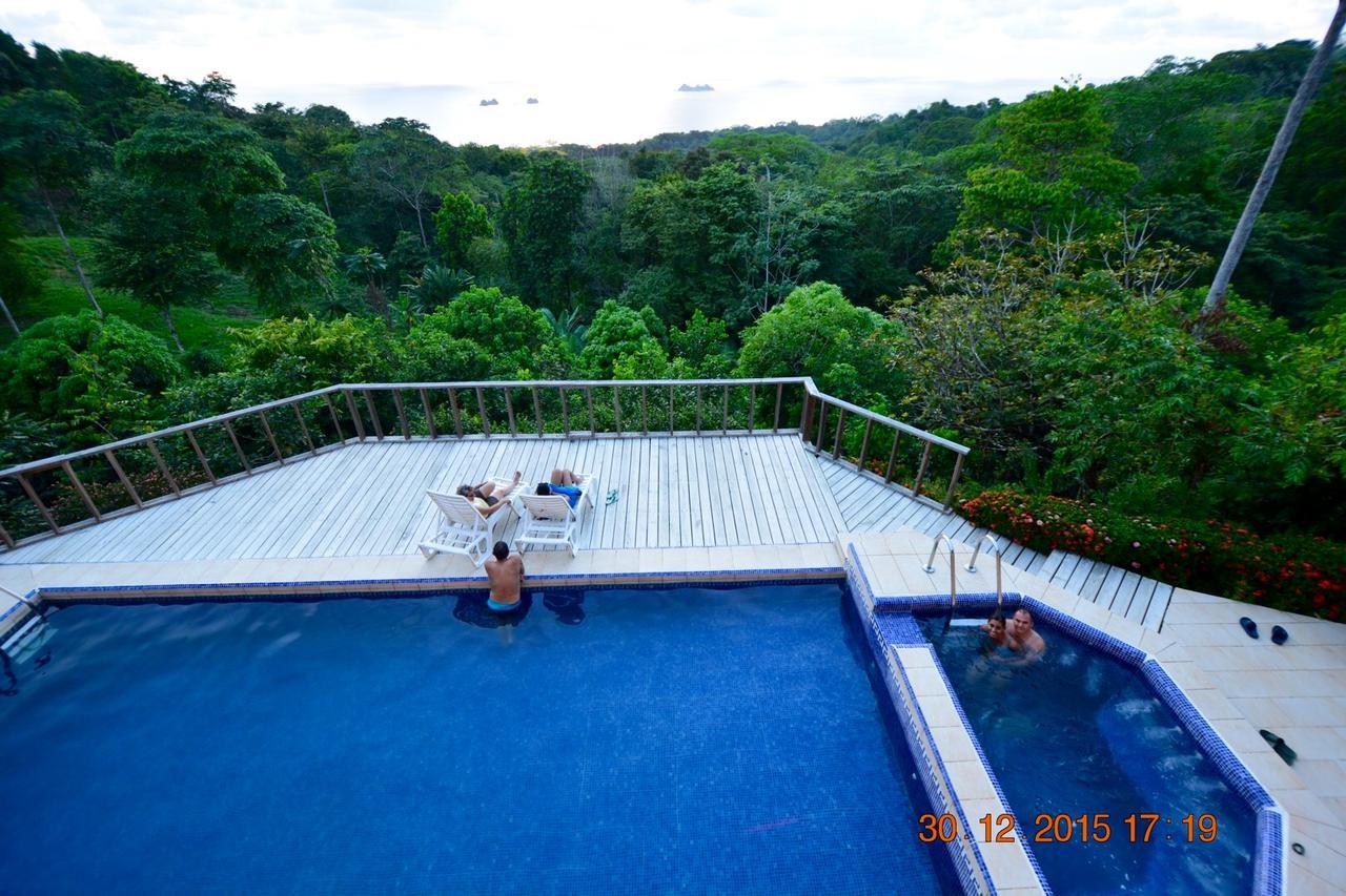 Many'S House Hotel Ballena Exterior foto